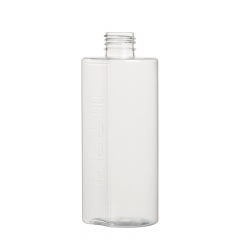 bouteille en plastique d'animal familier