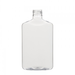 bouteilles de shampoing en plastique