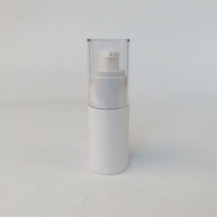 bouteilles en plastique d'animal familier