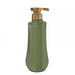 Bouteilles de shampoing en plastique vert de forme spéciale de 500 ml