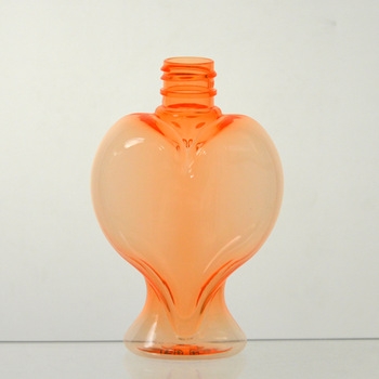forme de coeur 100ml bouteille en plastique pour animaux de compagnie pour lotions