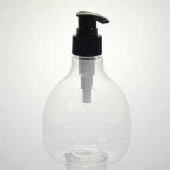 bouteilles en plastique pour animaux de compagnie