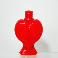 Bouteilles en plastique en forme de coeur